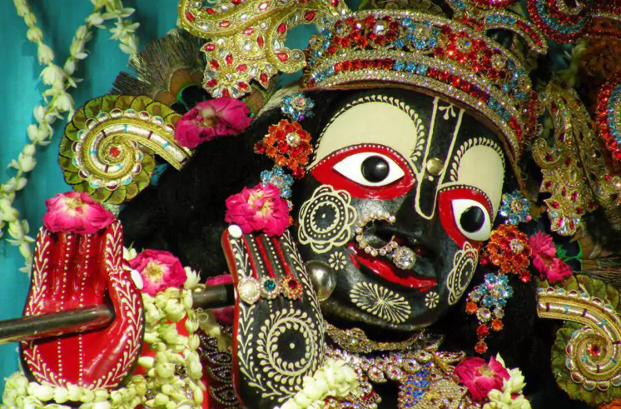  The Tale of Three Idols Of Krishna